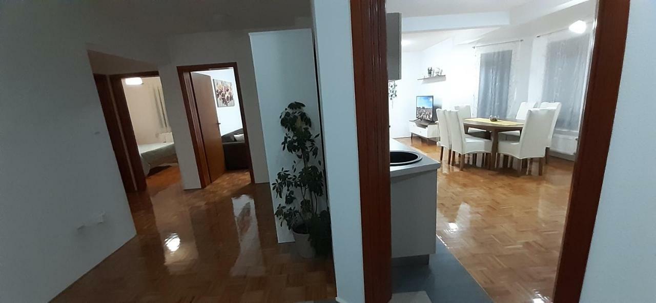 Apartment Golden Fields Smoljanac Dış mekan fotoğraf